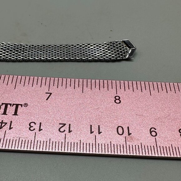 Vintage Lorus Womens Watch Mesh Band Date Window Silver Tone New Battery 8.5" - Picture 13 of 14